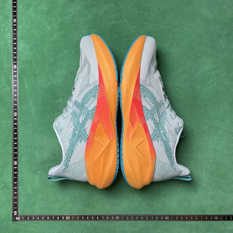 BD Asics Novablast 5 ZL 0.9