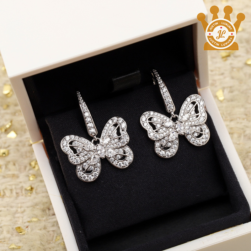 De Beers Stud Earring