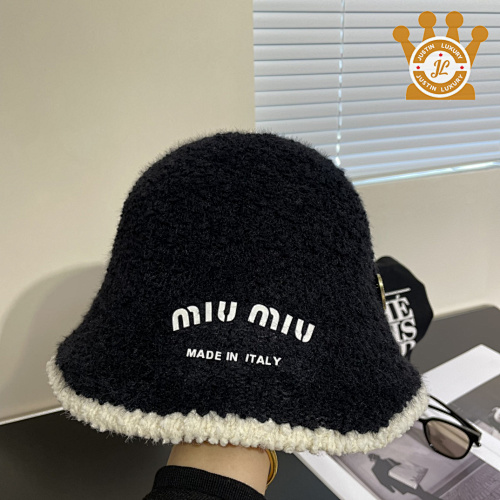 MiuMiu Cap