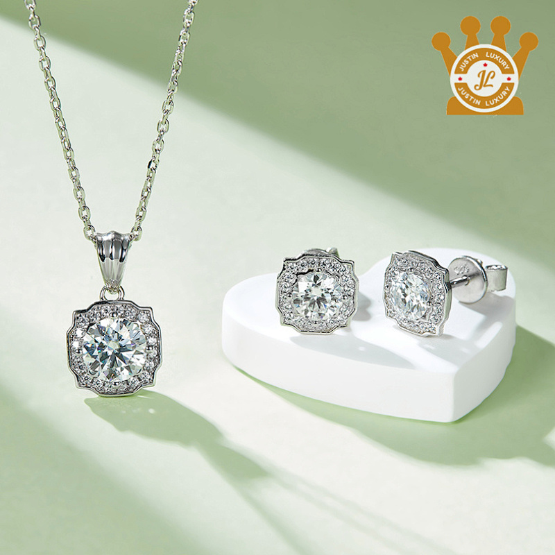 0.5 Carat Grade D
