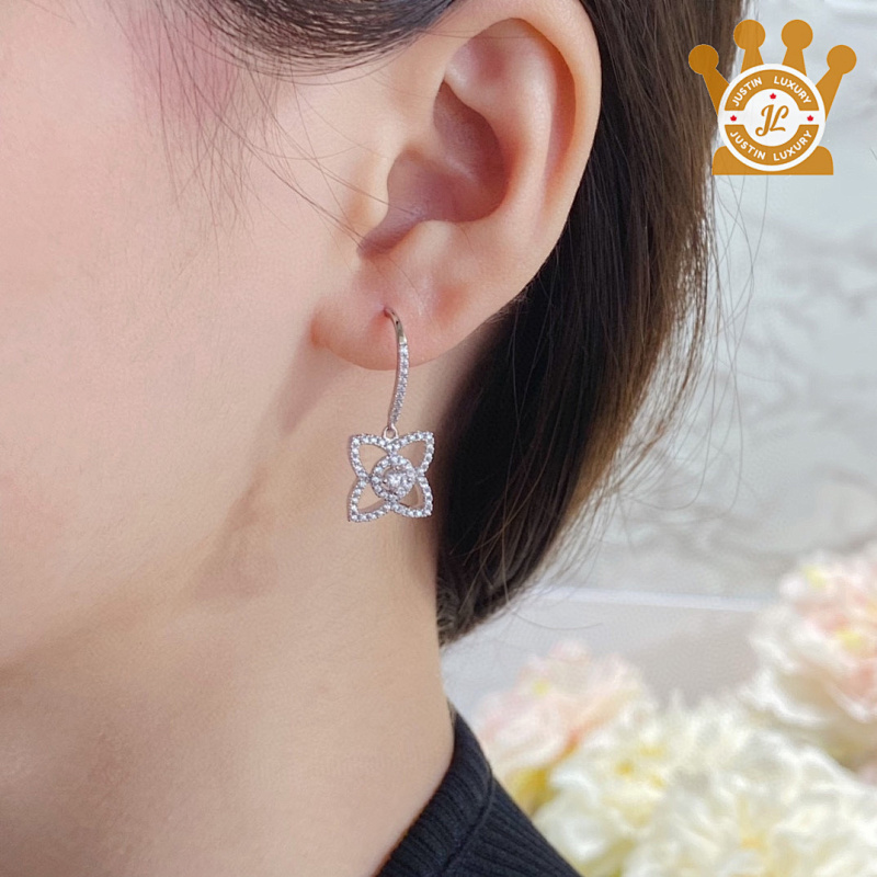 De Beers Stud Earring