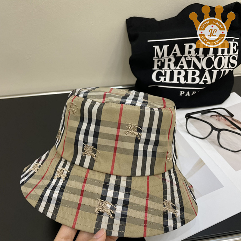 Burberry If You Have Any Questions Or Need To Know More About Our Products Please Feel Free To Cont