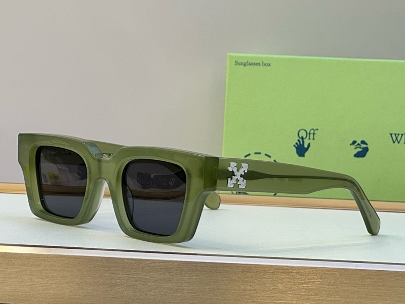 Off-White Sunglasses