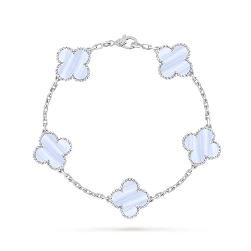 Van Cleef & Arpels Click On Chat Via