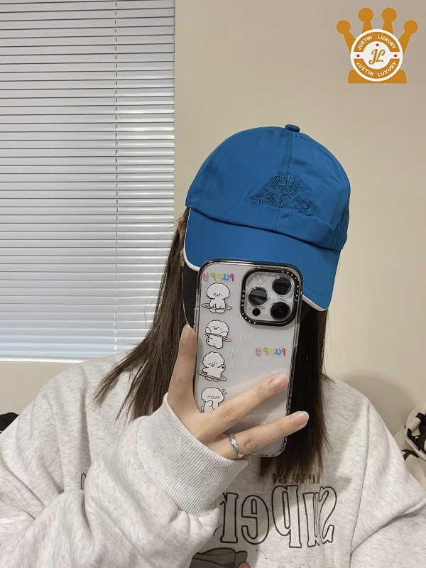 Loro Iana Cap