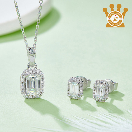 0.5 Carat Grade D