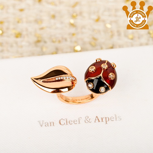 Van Cleef & Arpels A Href On Chat Via A