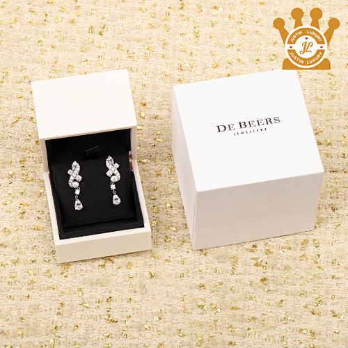 De Beers Stud Earring