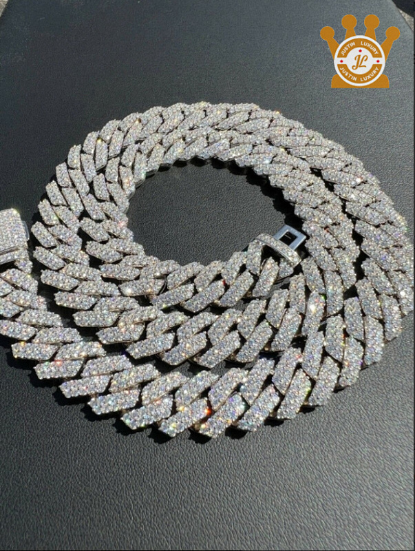 Ugbe Silver Mossanite Cube Chain