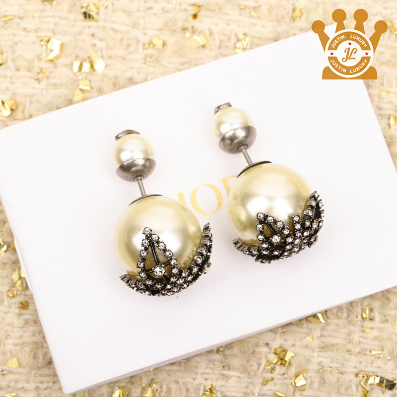 Dior Stud Earring