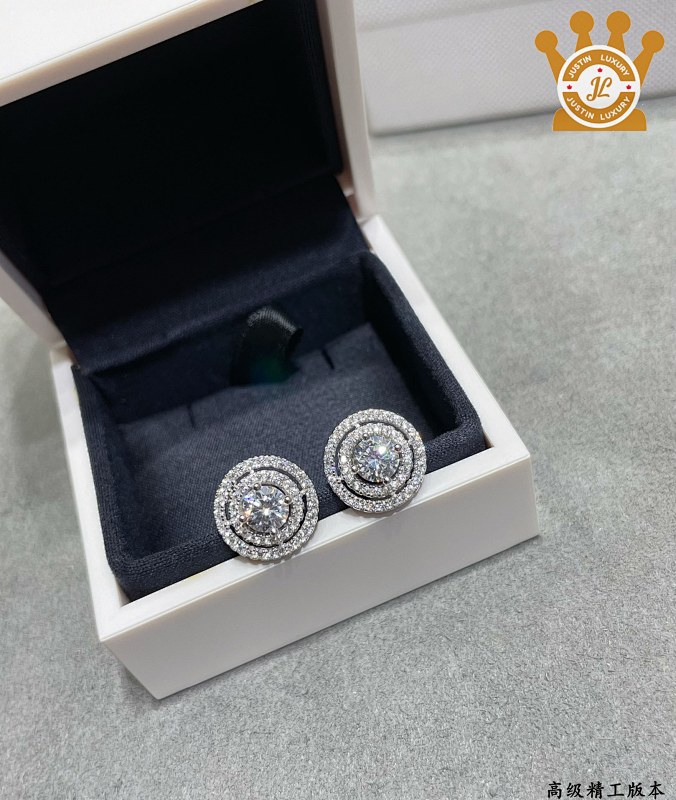 De Beers Stud Earring