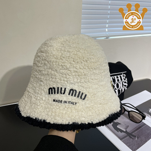 MiuMiu Cap
