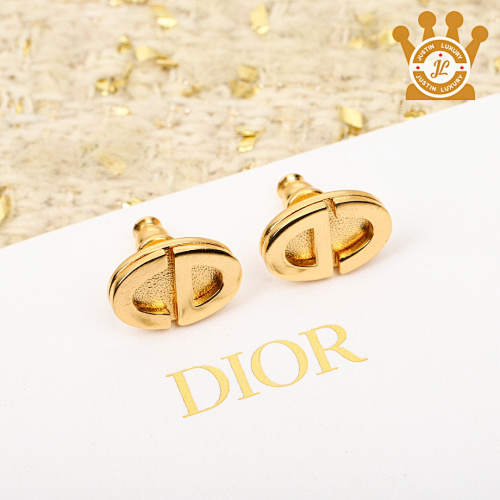 Dior Stud Earring