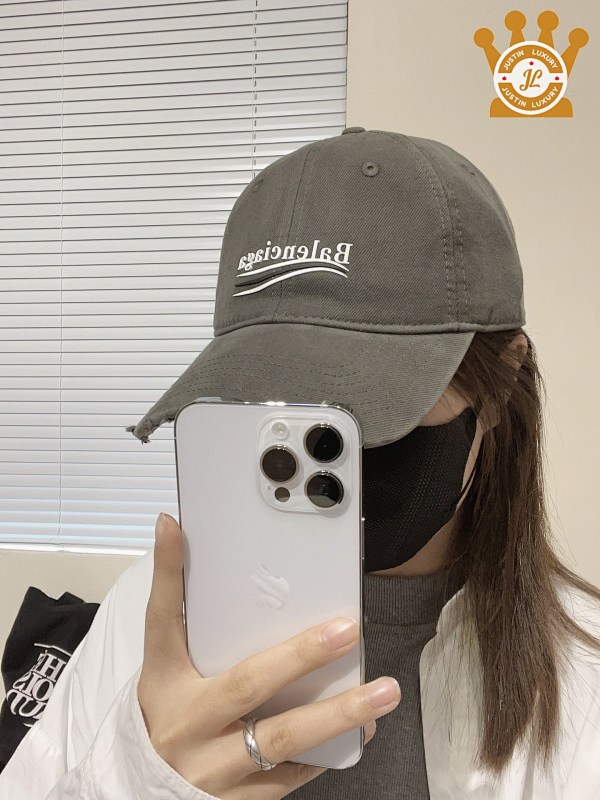 Burberry Cap