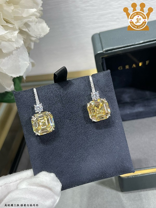 Graves Stud Earring