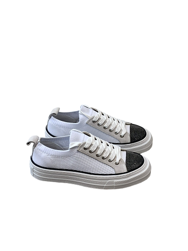 Classic Retro SneakersItem ID