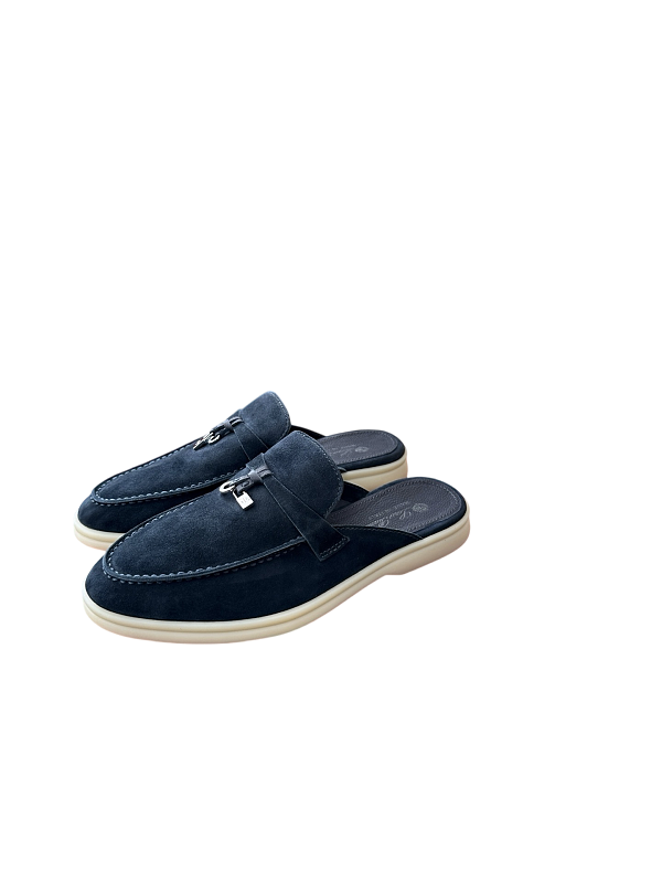 Classic Summer Charms Walk Mocatin Half DragItem ID