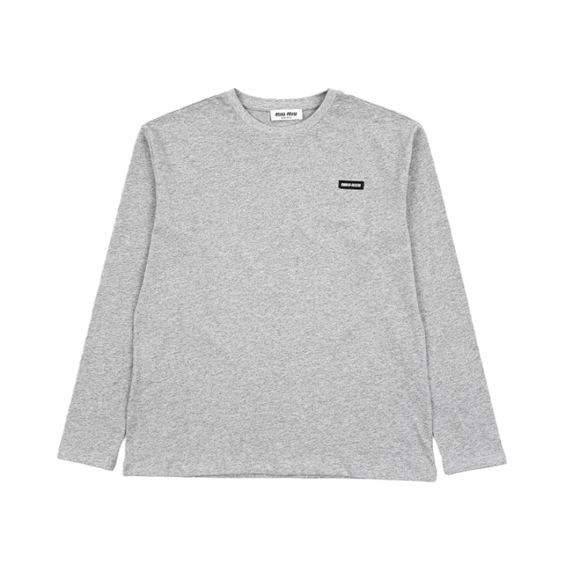 Gray Long-sleeved T-shirt With A Chin