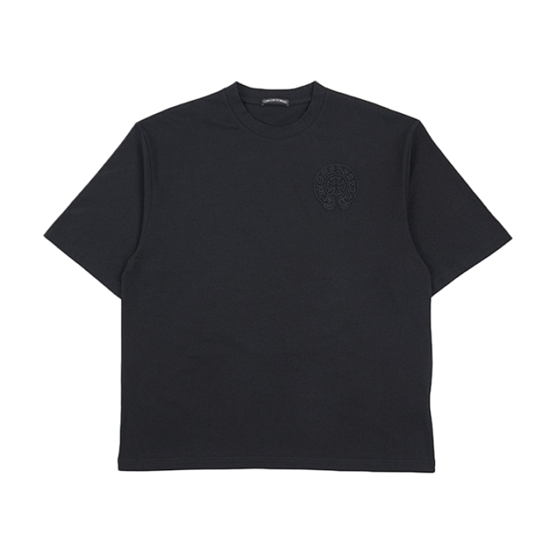 Horseshoe Chain Embroidered Round Neck Short Sleeve