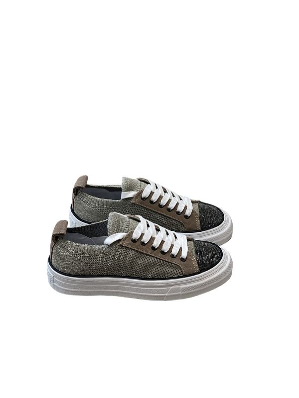 Classic Retro SneakersItem ID