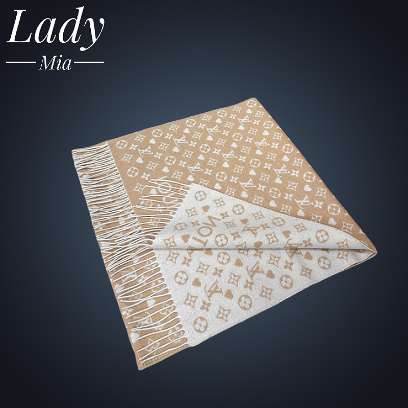 Louis Vuitton Autumn And Winter Scarves