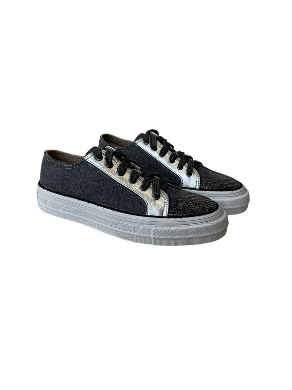 Classic Retro SneakersItem ID