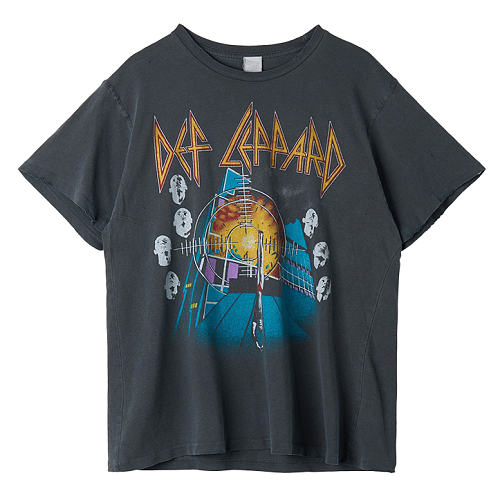 Crowd-Gazing Printed Short Sleeve