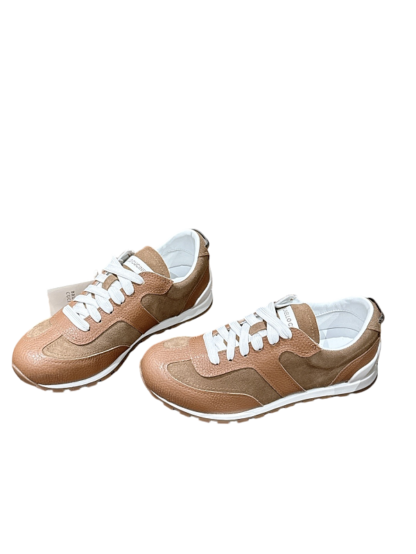 Sports Shoes White ShoesItem ID