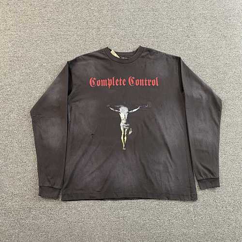 Saint T-shirt