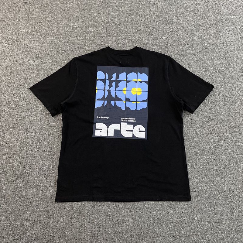 Art Arte Blur Embroidery T-shirt