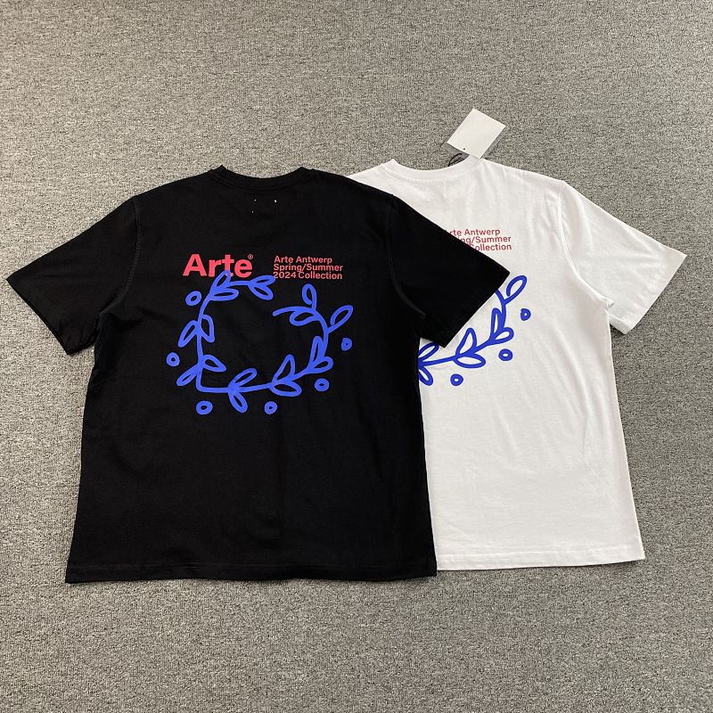 Art Arte Blur Embroidery T-shirt