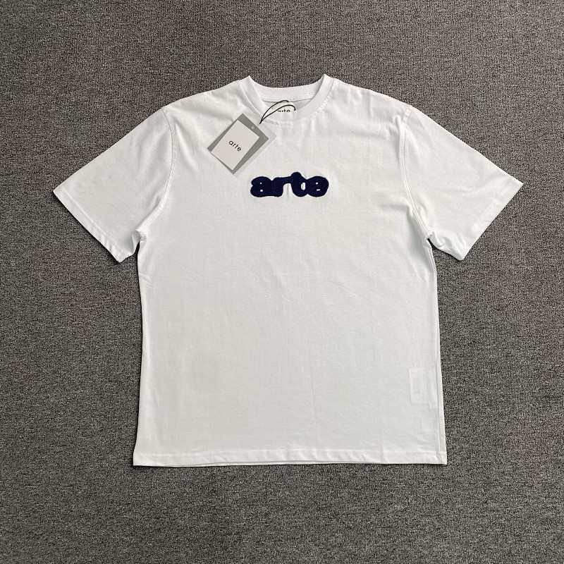 Art Arte Blur Embroidery T-shirt