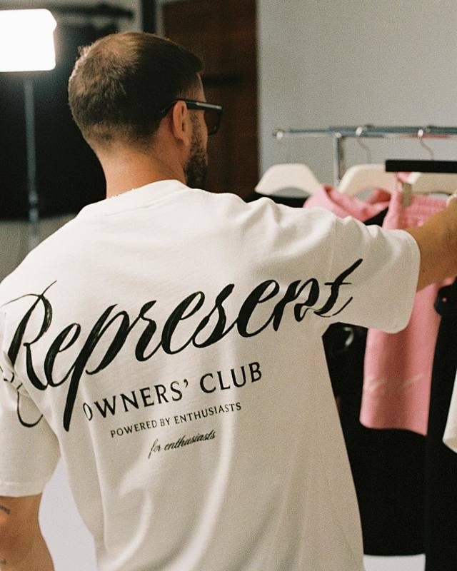 Represent Owners Club Script T-Shirt