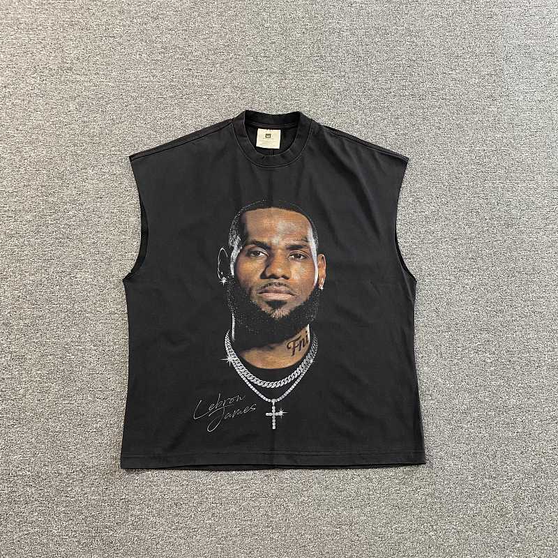 Saint Vest