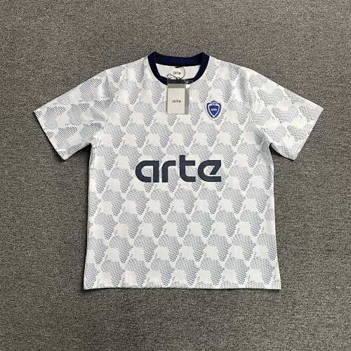 Art Arte Blur Embroidery T-shirt