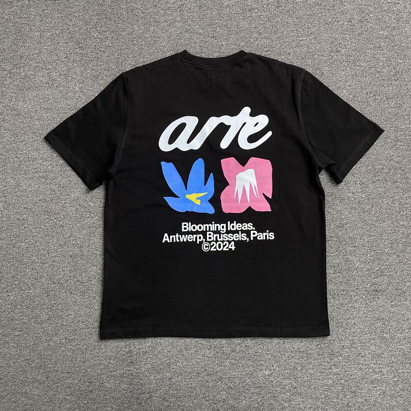 Art Arte Blur Embroidery T-shirt
