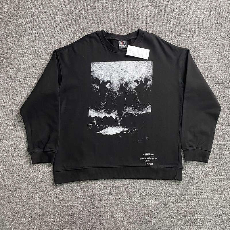 Saint Crewneck