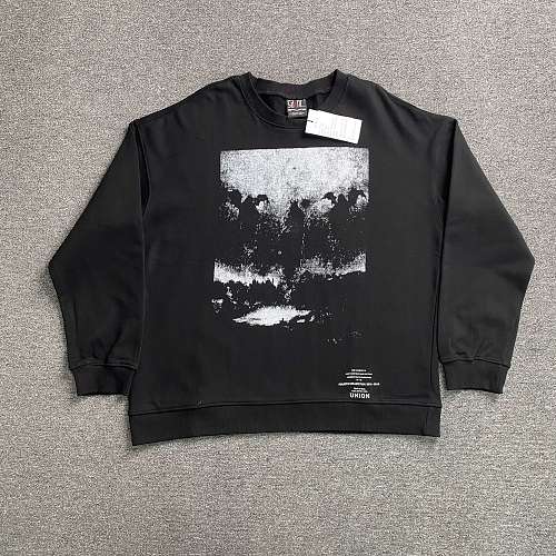 Saint Crewneck