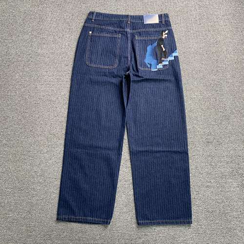 Derschutze Jeans
