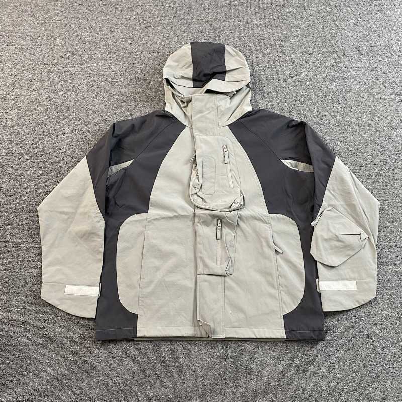 Undermycar Jacket