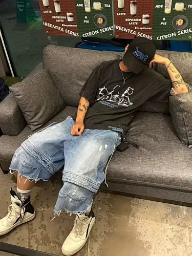 Far.archive Shorts