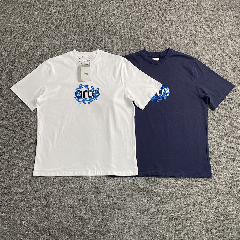 Art Arte Blur Embroidery T-shirt