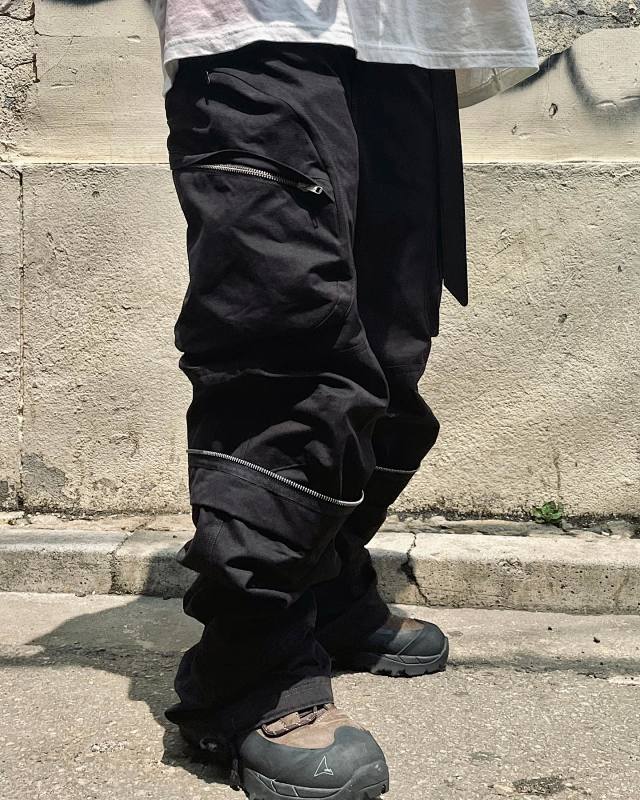 Far.archive Pants
