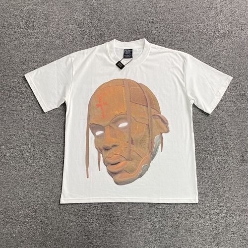 Saint T-shirt