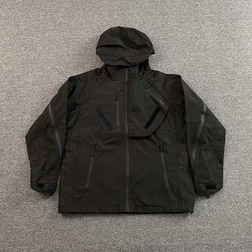 Undermycar Jacket