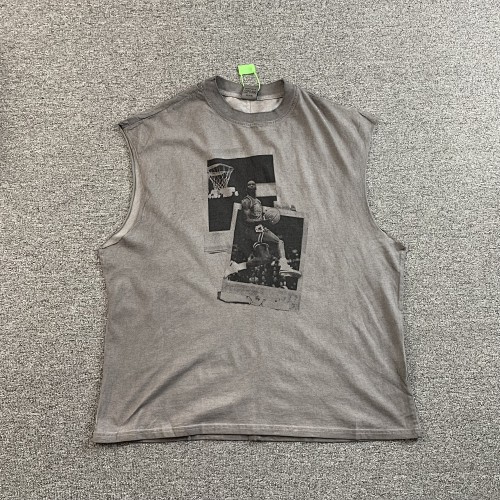Saint Vest