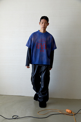 Far.archive Universe T-Shirts