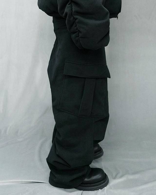 Far Oversized Cargo Pants