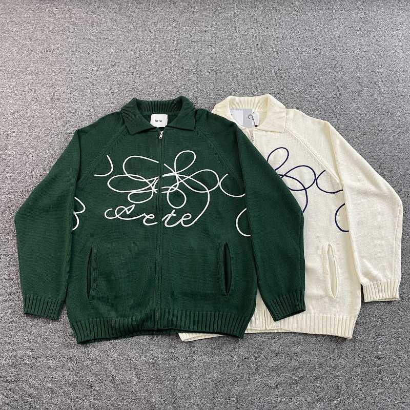 Art Arte Blur Embroidery Sweater