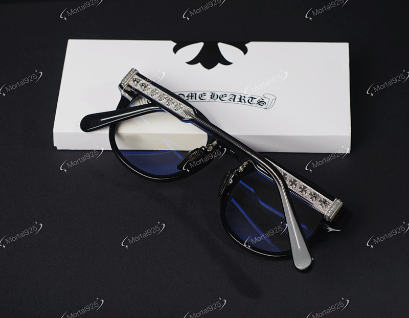 Glasses from Mortal